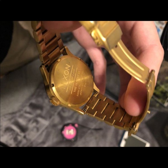 Nixon Gold Watch - Picture 3 of 4